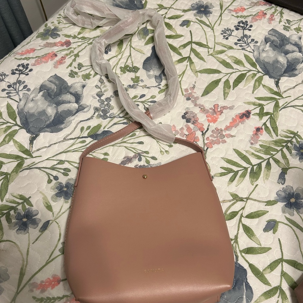 Get ready for spring with this pink crossbody!